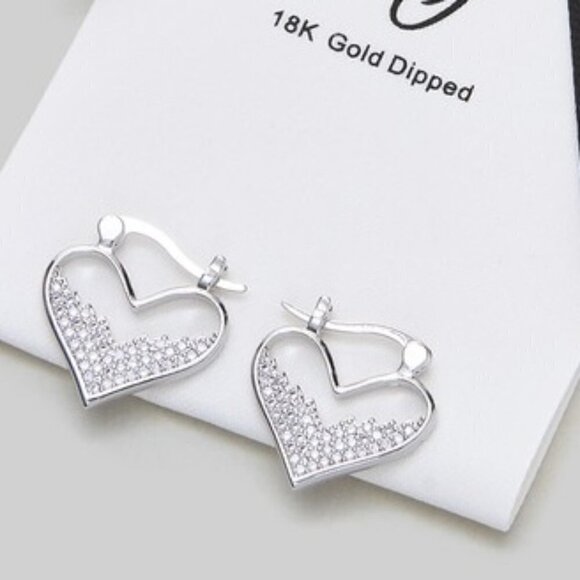 18K WHITE GOLD RHINESTONE HEART EARRINGS - Picture 1 of 1